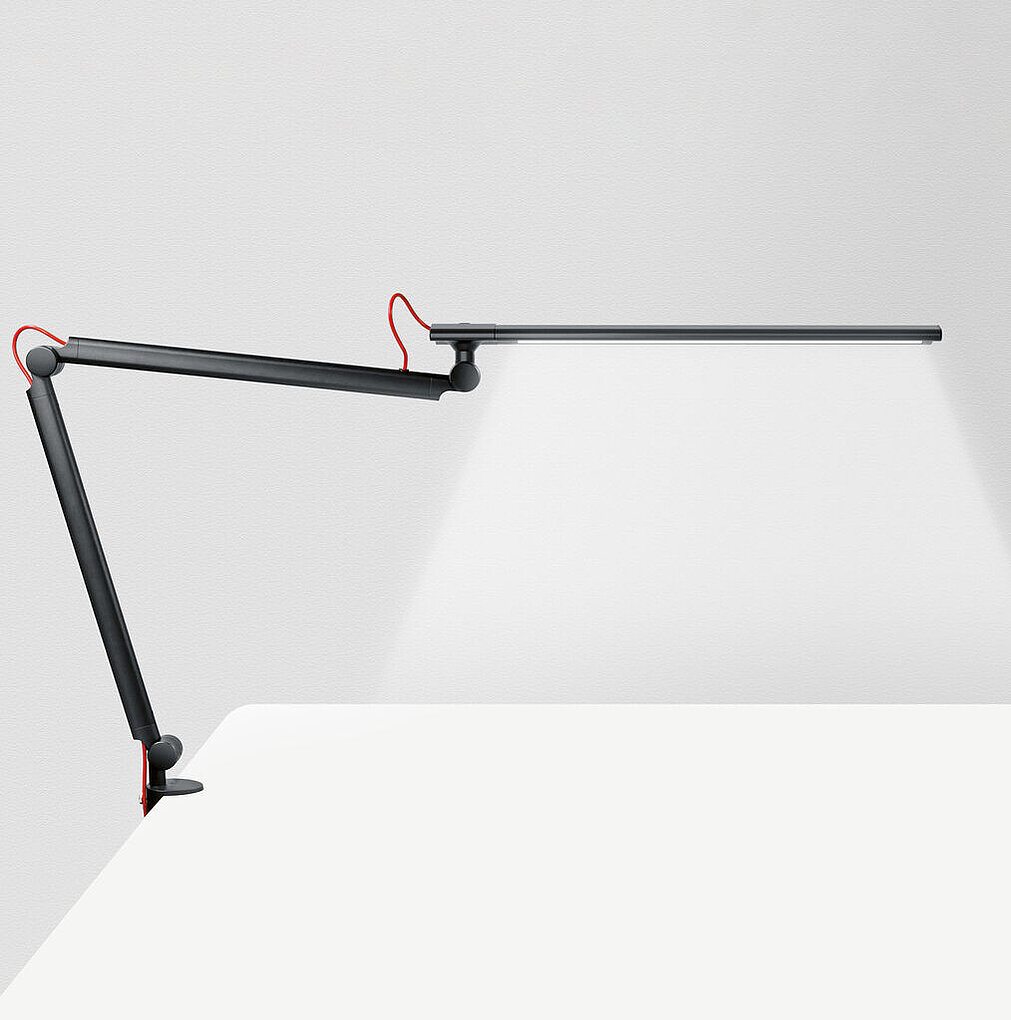 REDGRASS SA Redgrass R9 Desk Lamp sample image